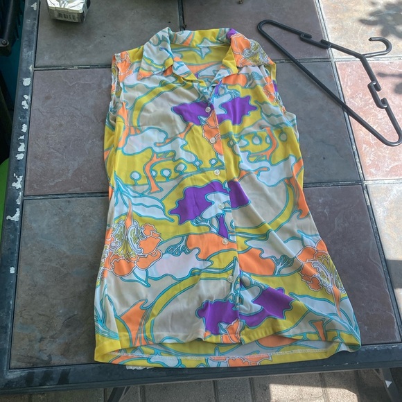 60s “Pucci” Abstract Pattern Sleeveless Blouse - Picture 2 of 5